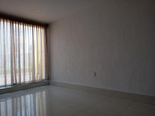Imagen 4 de 14 de Granjas Coapa, Cerca De Periférico, Calzada Del Hueso