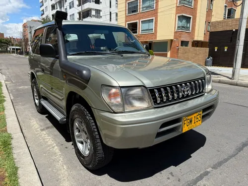 Toyota Prado 2.7 Sumo