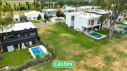 Terreno En Venta En Lagonn Pilar