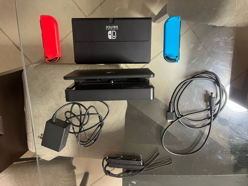Consola Nintendo Switch Oled Rojo Y Azul Neón (Usado)
