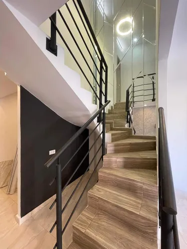 Casa Con Excelentes Acabados Cod. 64670