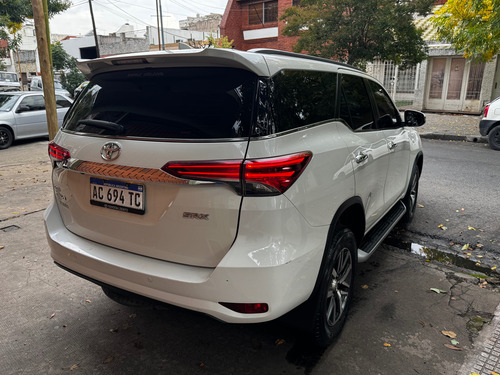 Toyota Hilux SW4 2.8 Srx 177cv 4x4 7as At