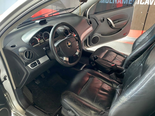 Imagen 6 de 8 de Chevrolet Aveo Lt