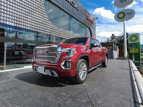 GMC Sierra 6.2 Denali Dvd At