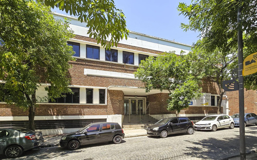 Edificio Comercial En Parque Patricios
