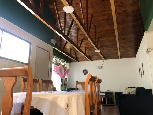 Vende 2 Casas Total 6 Dorm, 3 Baños, 2 Cuadras Metro El Bosq