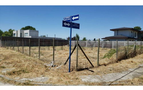 Terreno En Venta, A Cuadras Mall Vivo