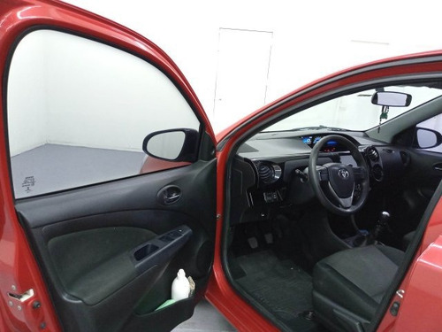 Imagem 9 de 15 de Toyota Etios 1.3 16v X 5p