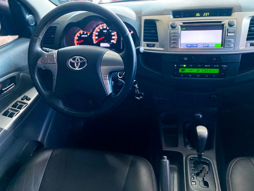 Toyota Hilux CD SRV D4-D 4x4 3.0 TDI Diesel Aut