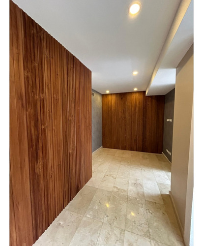 En Venta Apartamento Remodelado En Lomas De Las Mercedes
