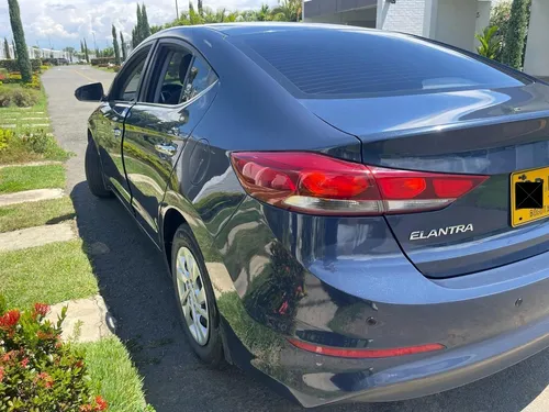Hyundai Elantra 2017