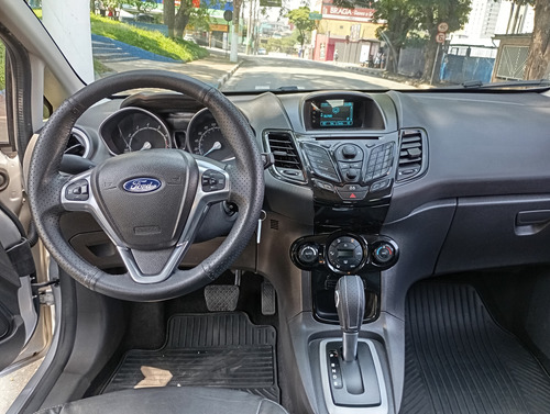 Ford Fiesta 1.6 16v Titanium Flex Powershift 5p