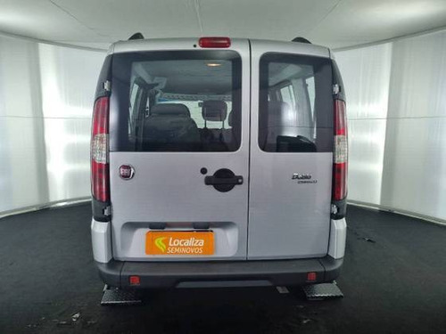 Imagem 6 de 15 de Fiat Doblò 1.8 Mpi Essence 7l 16v Flex 4p Manual