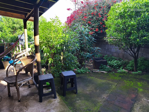 Casa En Venta De 3 Dorm. En Valparaíso