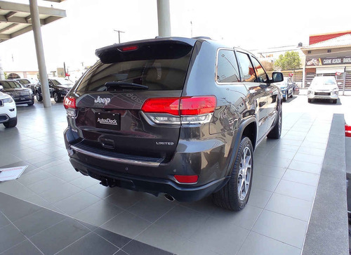 Imagen 5 de 15 de Jeep Grand Cherokee 2019 5p Limited Lujo 4x4 V8/5.7 Aut