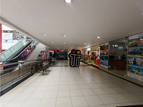 Venta Local Comercial Centro, Manizales, Código 8365348