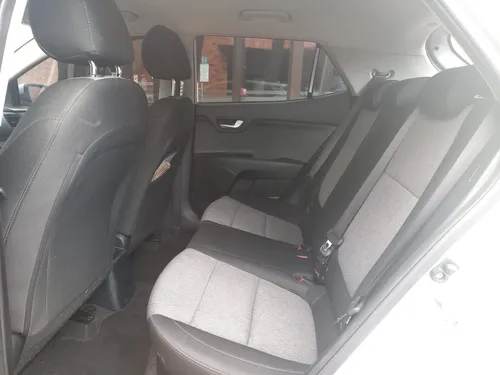Kia Stonic 1.0 Vibrant MT HIBRIDO