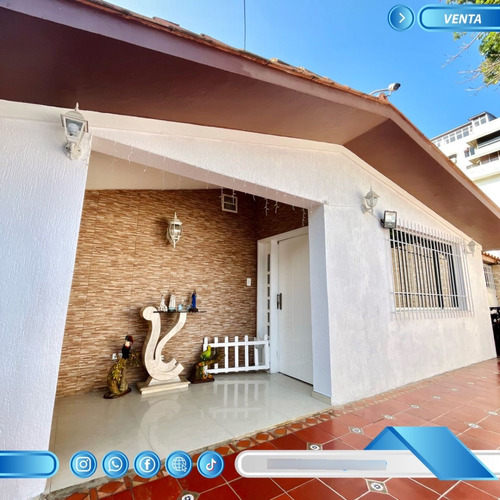 Quinta En Venta Ubicada En Palmar Este - La Guaira 