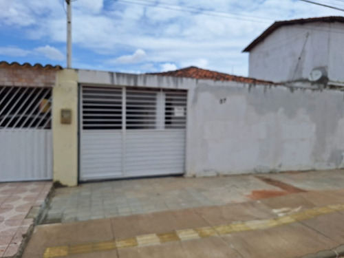 Casa 4/4 Documentada Em Caldas Do Jorro