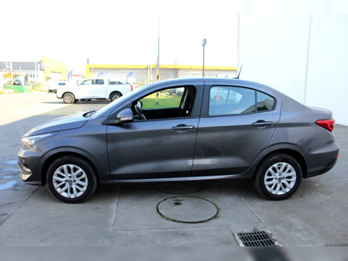 Fiat Cronos 1.8 AT DRIVE