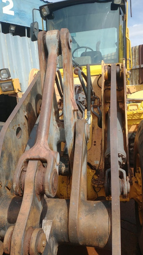 Imagem 4 de 10 de Pa Carregadeira Volvo L 110 Motor Novo Ano 2004 R$ 170.000.