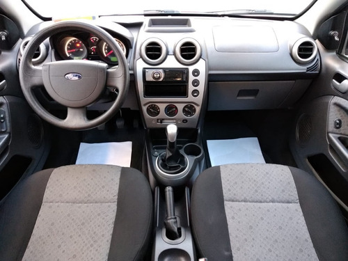 Ford Fiesta Hatch 1.6 8v Flex - 2013