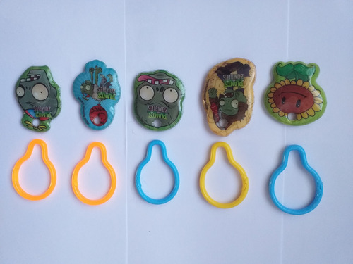 Colección Plantas Vs Zombies - Llaveros Burbuja - Vuala - (Usado)