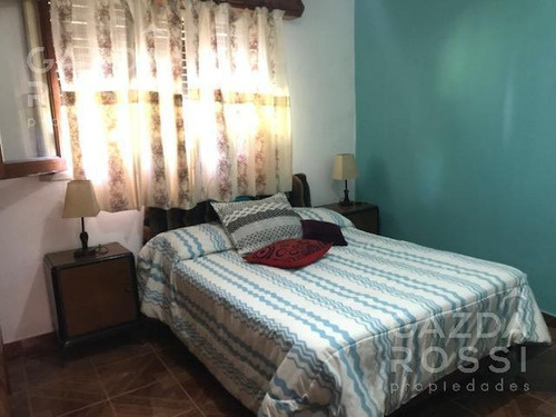 Imagen 9 de 20 de Casa - Burzaco