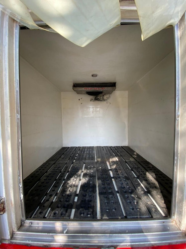 Furgón Refrigerado Mazda B2200 4x2