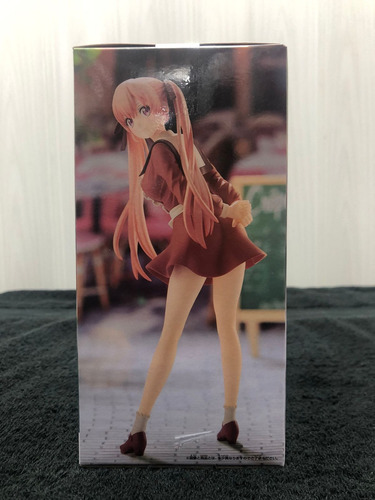 Figura de Erika Amano de um casal de cucos
