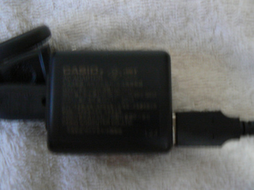 Cargador Casio Mod-ad-c53u Voltaje Salida 5v 650 Ma 