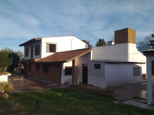 Imagen 17 de 30 de Quinta 2.500 M2 Gran Piscina C/2 Chalets Galpon Instal. Pque Frutales Quinchos Gge 3 Gimnasio