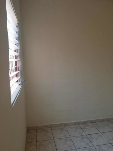 Imagen 10 de 30 de Casa De 3 Cuartos Sala Cocina Jardín 1 Baño Lavadero