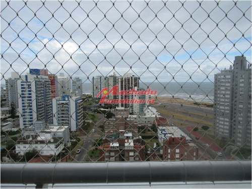Imagen 2 de 30 de Venta De Apartamento De Dos Dormitorios En Punta Del Este
