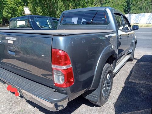 Toyota Hilux 3.0 Cd Srv Cuero 171cv 4x4