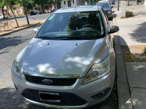 Ford Focus Ghia 5p