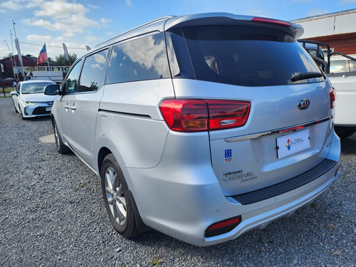 Kia Grand Carnival Ex 2.2 Dsl Full
