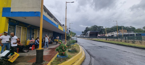 Imagen 2 de 14 de Local En Alquiler En Avenida Las Ferias