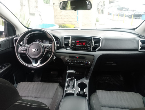 Kia Sportage 2.0 Lx At
