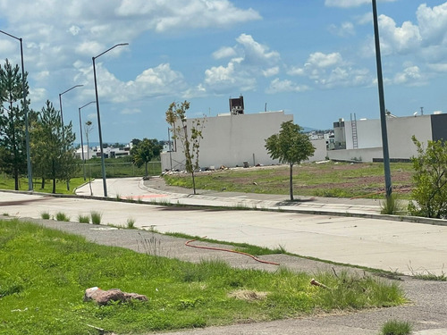 Terreno En Venta En Villas De Bernalejo, Irapuato, Gto.