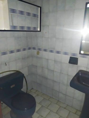 Imagen 7 de 8 de Oficina En Venta Av Lecuna Torre Prof Del Centro Caracas