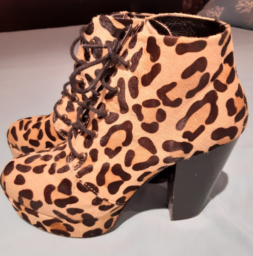 Zapatos Botas Talle 38 De Leopardo Sin Uso, Impecables!!