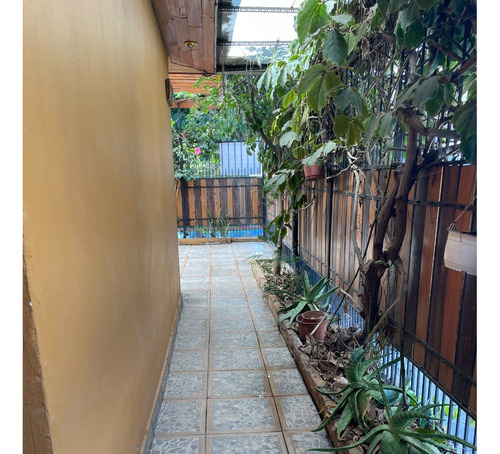Casa 1 Piso, Pareada Con Ampliación.