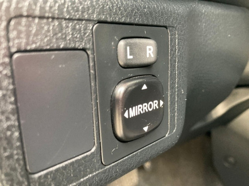 Imagen 13 de 15 de Toyota Yaris 2017 1.5 Core At Sedan Cvt