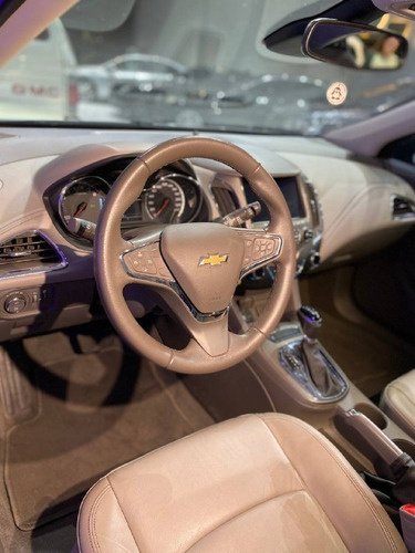 Imagem 7 de 11 de Chevrolet Cruze