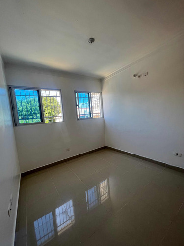 Se Renta Apartamento Detrás De Seconsa