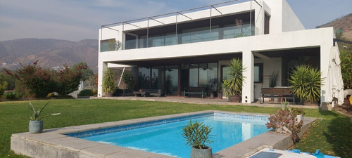 Excelente Casa Hacienda Piedra Roja