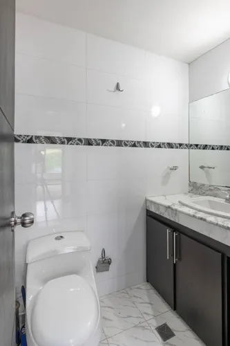Casa En Venta En La Calera. Cod V12135