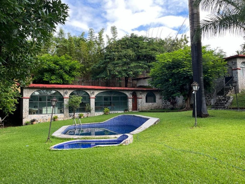 Hermosa Residencia En Tres De Mayo, Morelos (junto A Fracc. Burgos)