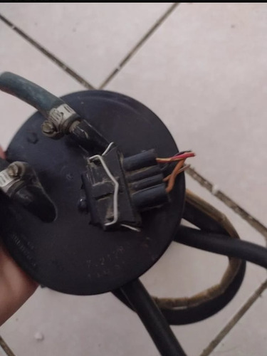Bomba De Combustible Vw Cabrio Jetta Passat #1hm 919 051 Usa (Usado)